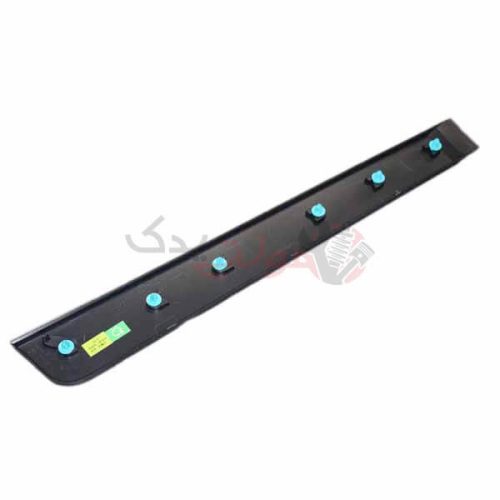 زه درب عقب چپ ام وی ام X22